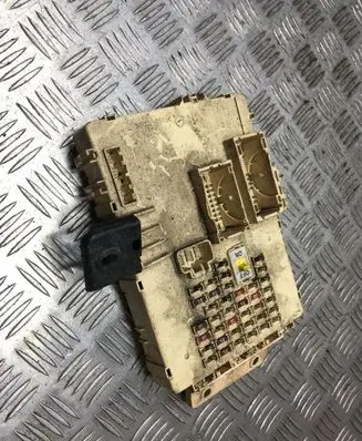 Hyundai i40 Fuse module 919553Z020 3Z0201510010099