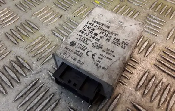 Mini One - Cooper R50 - 53 Immobilizer control unit/module 6905666