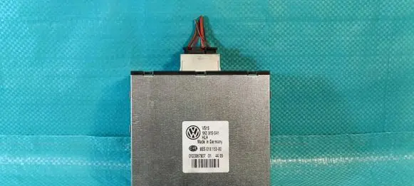 Seat Altea XL Power management control unit 1K0919041 8ES01015300 0123067807
