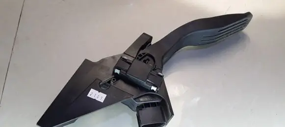 Ford Mondeo Mk III Accelerator throttle pedal XR8F9F832BD 2S719F836CA