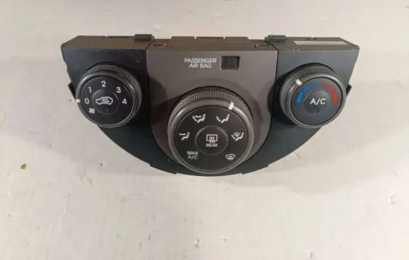 KIA Soul Air conditioning/heating control unit 972502KXXX
