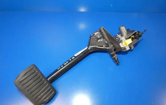 Volvo XC90 Brake pedal 31381828 BQ6FA 15226M01