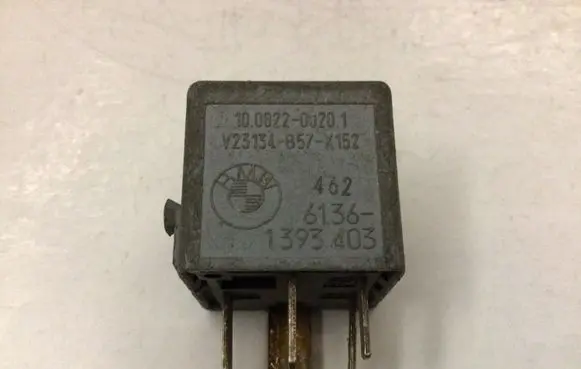 BMW 3 E36 ABS relay 1393403 6136139345 V23134B57X152