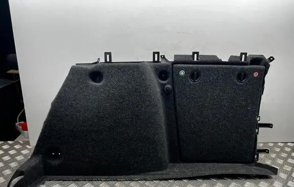 Skoda Octavia Mk2 (1Z) Trunk/boot side trim panel 1Z9867428M