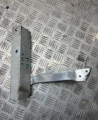 BMW 5 GT F07 Front bumper cross member 7158874 5111HD 13232810