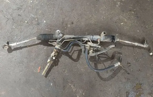 Nissan X-Trail T30 Steering rack 8h90b9