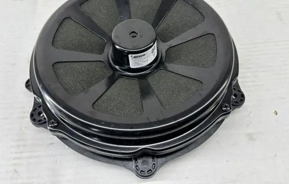 Porsche Cayenne (92A) Front door speaker 7PP035454E