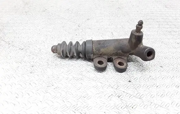 Mazda MPV Clutch slave cylinder 