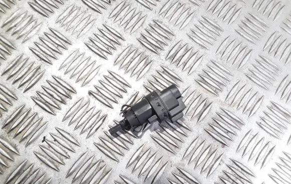 Ford Focus Brake pedal sensor switch 3M5T13480AB