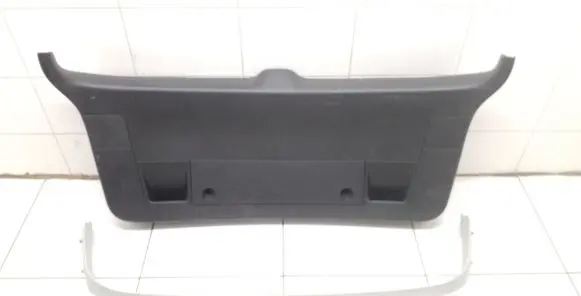 Volkswagen PASSAT B6 Tailgate/boot cover trim set 3C9867605D 3C9867605E 3C9867603A