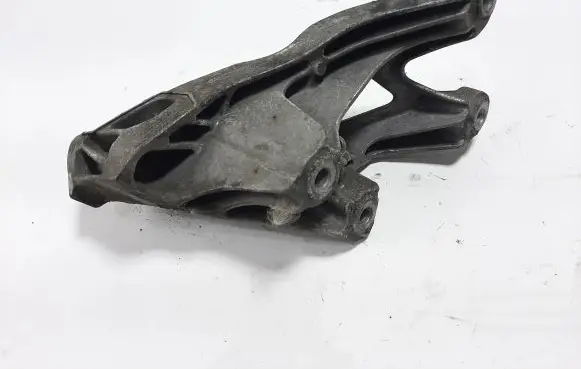 Audi A6 S6 C7 4G Engine mounting bracket 8K0199307BE