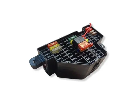 Volkswagen Golf VI Fuse box set 1051104123 10511 04123