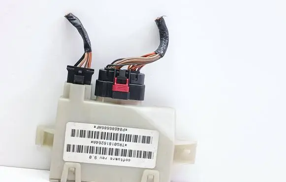 Chrysler Grand Voyager IV Sliding door control unit/module P04686686AF TRG01816264A