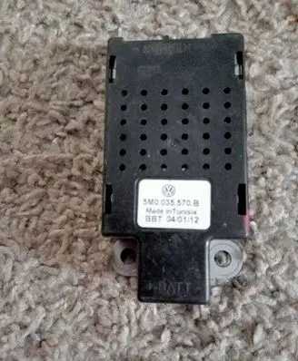 Volkswagen Golf Plus Aerial antenna amplifier 5M0035570B