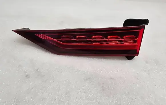 Volvo V60 Tailgate rear/tail lights 32228905