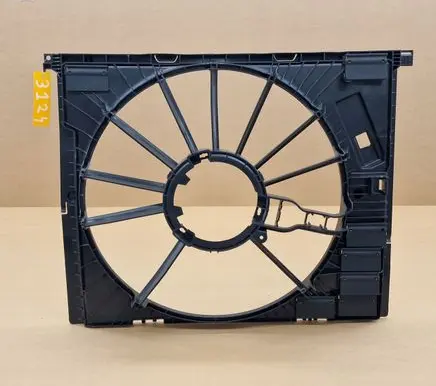 BMW 2 G42 Radiator cooling fan shroud 
