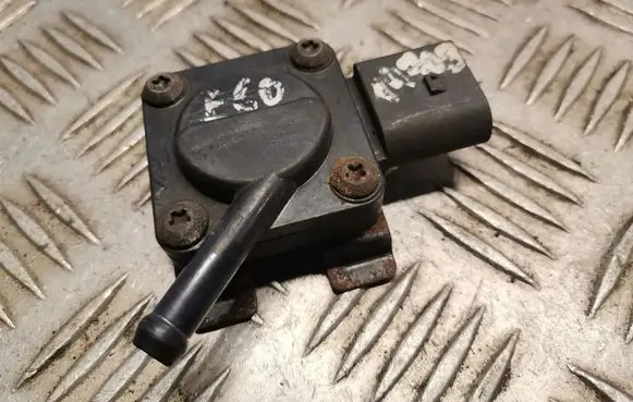 BMW 5 E60 E61 Exhaust gas pressure sensor 7789219