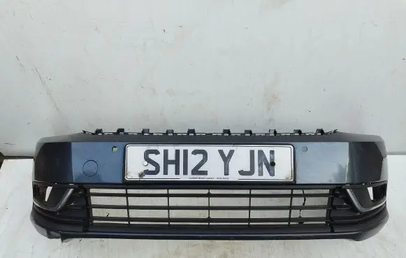 Volkswagen PASSAT B7 Front bumper 3aa807221
