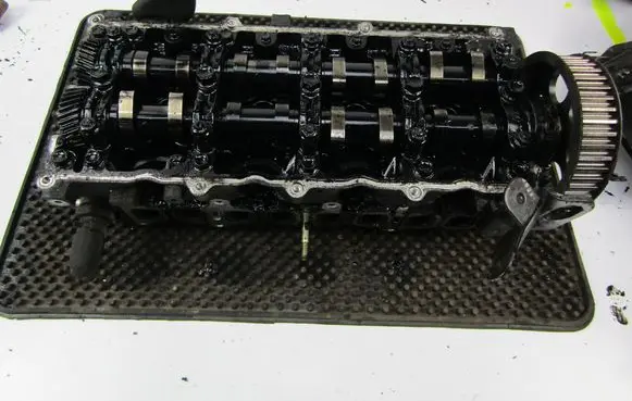 Opel Meriva A Engine head 