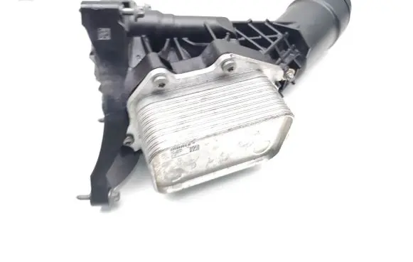 BMW M5 F90 Oil filter mounting bracket 72499181