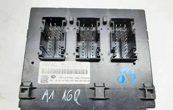 Audi A1 Comfort/convenience module 8X0907063AB