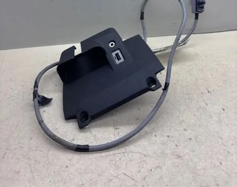 Ford Focus AUX in-socket connector 8M5T14D202