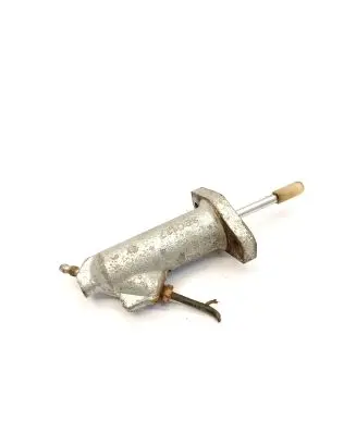 Clutch slave cylinder