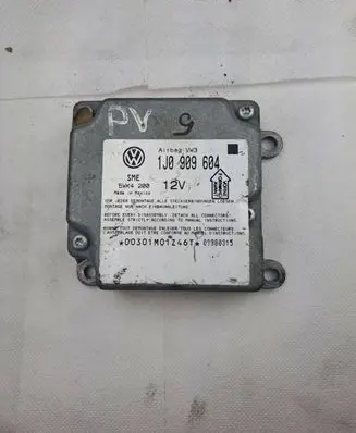 Volkswagen PASSAT B5 Airbag control unit/module 1J0909604 5WK4200 08980315