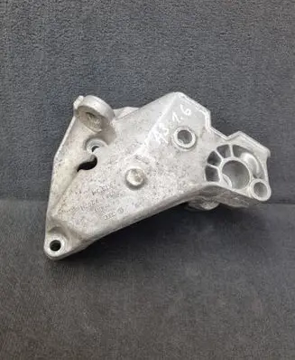 Audi TT Mk1 Engine mounting bracket 038199207H 038199207K 038199207F