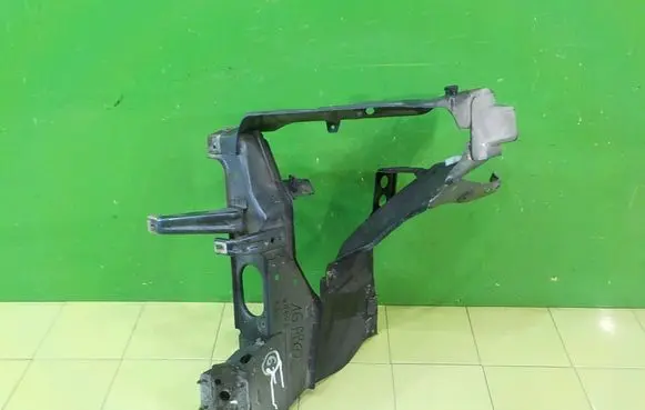 Suzuki Grand Vitara II Front side member PRZOD