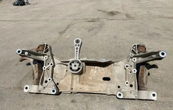 Volkswagen Golf Plus Front subframe