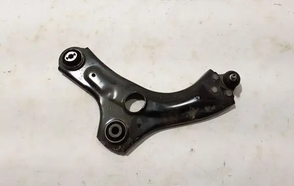 Renault Clio V Front lower control arm/wishbone 545019665R