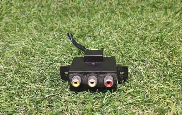 Chevrolet Suburban USB socket connector 