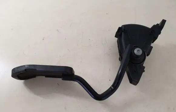 Volkswagen Sharan Accelerator throttle pedal 7M3721603