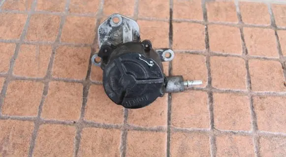 Peugeot 307 Vacuum pump