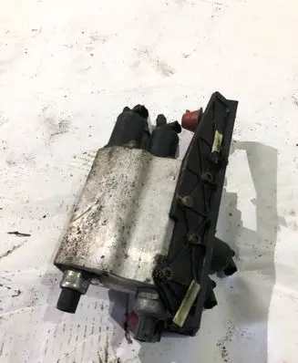 BMW 7 E65 E66 Air suspension compressor/pump 6758704