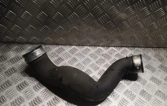 Mercedes-Benz E W211 Intercooler hose/pipe 2115282682 A2115282682