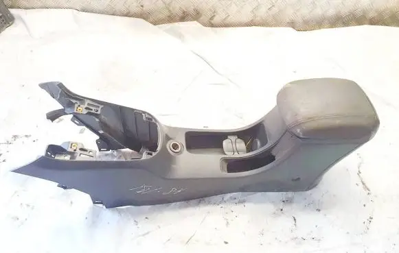 Chevrolet Cruze Armrest