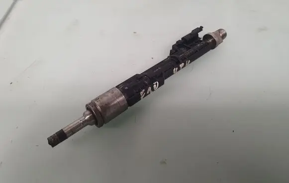 BMW 5 F10 F11 Fuel injector 13647597870 13648625397