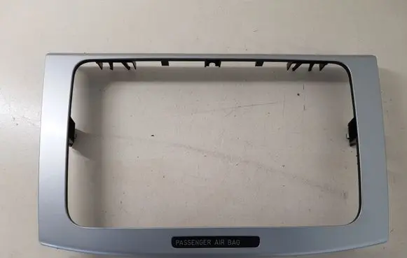 Volkswagen PASSAT B6 Radio/GPS head unit trim 3C0858069M