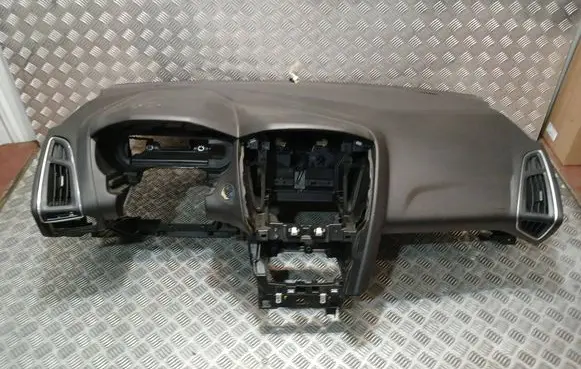 Ford Focus Dashboard 