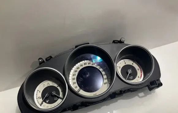 Mercedes-Benz E W212 Speedometer (instrument cluster) A2129001625 2129014605 A2C87306600