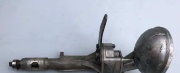 Mercedes-Benz W123 Oil pump 1151800102