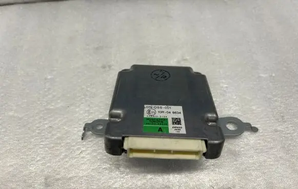 Lexus RX 450H Other control units/modules 10R048634