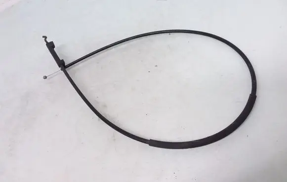 Audi A3 S3 A3 Sportback 8P Engine bonnet/hood lock release cable 8P2823531C
