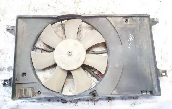 Radiator cooling fan shroud