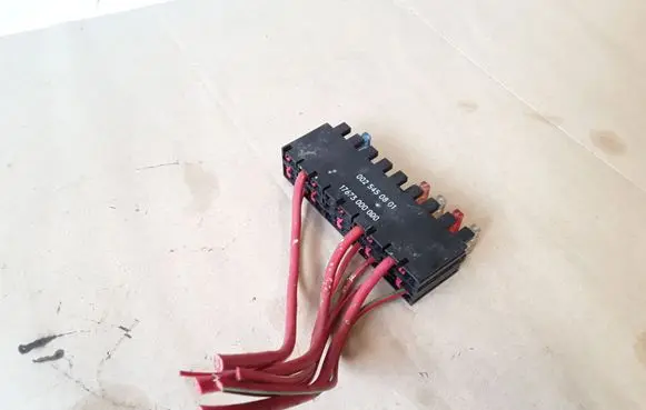 Mercedes-Benz C W202 Fuse module 0025450801 17673000000