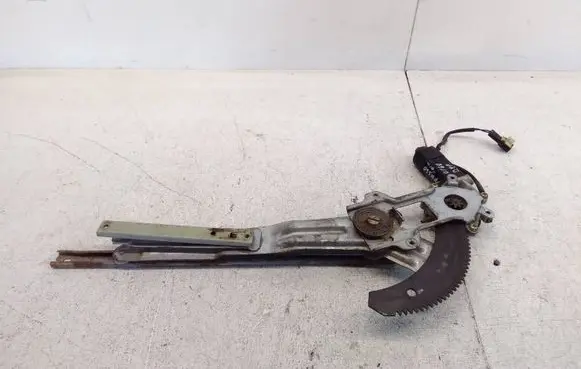 SsangYong Musso Front door window regulator with motor