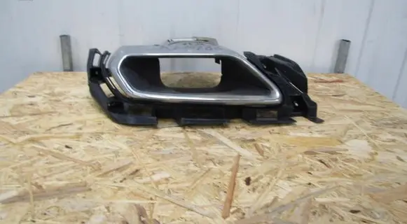 Volvo XC40 Muffler mount bracket/holder 31407970