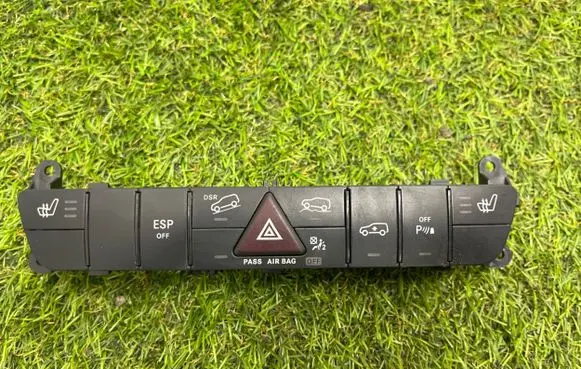Mercedes-Benz GL X164 Hazard light switch A1648709210